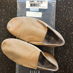 Bloch tan jazz dance shoes